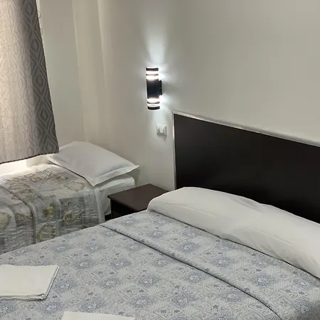 Alojamento de Acomodação e Pequeno-almoço Tune Homes 3*